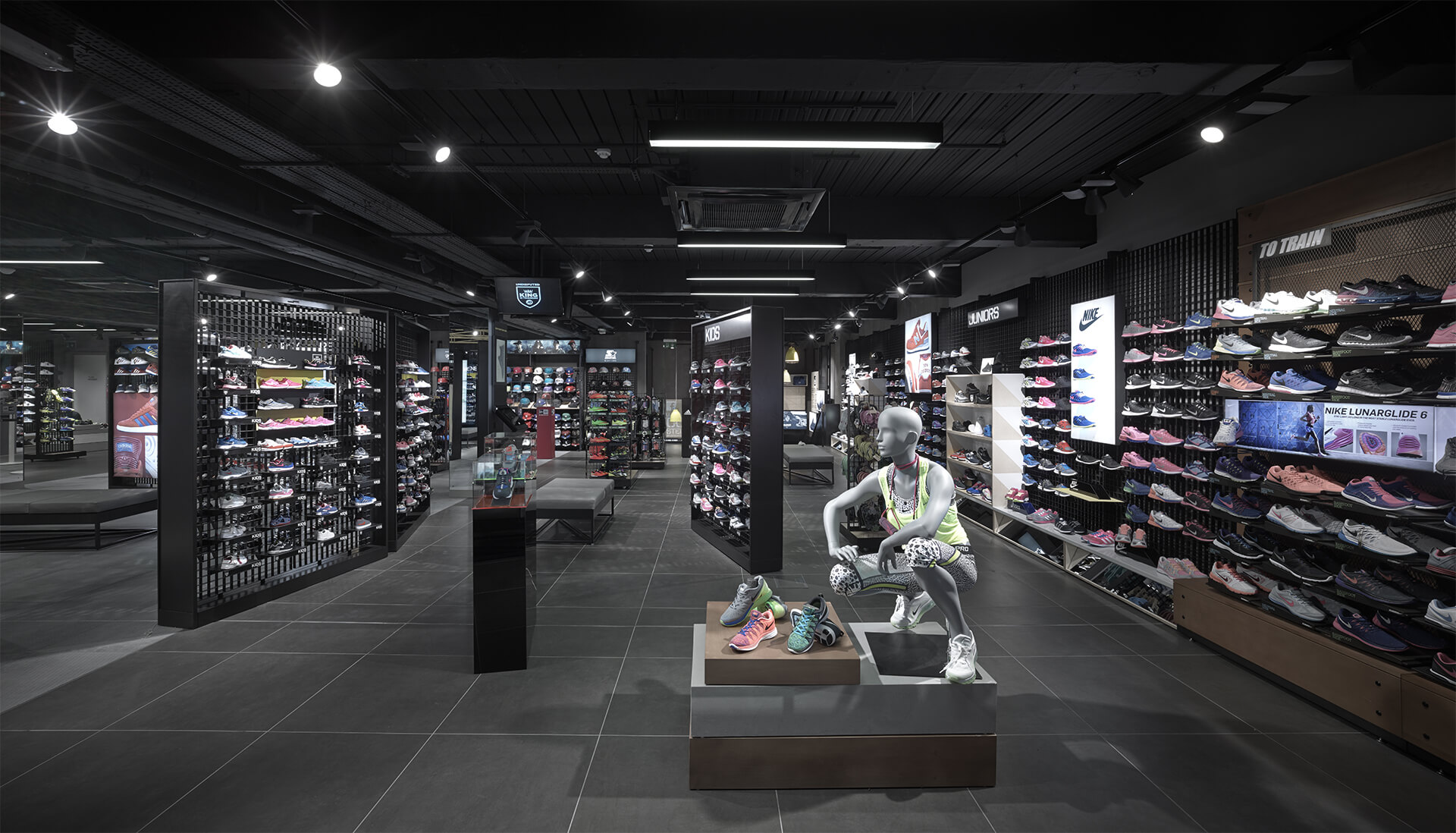 adidas shop trafford centre